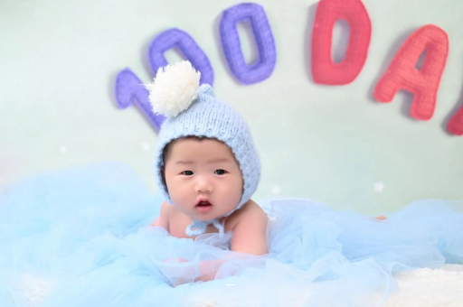 安陆宝宝咬手指甲怎么回事 安陆宝宝咬手指甲怎么回事